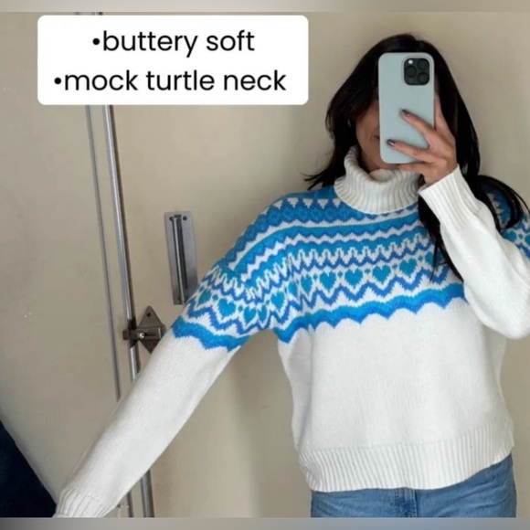 Jessica Simpson hearts turtleneck sweater size XS - Picture 1 of 5